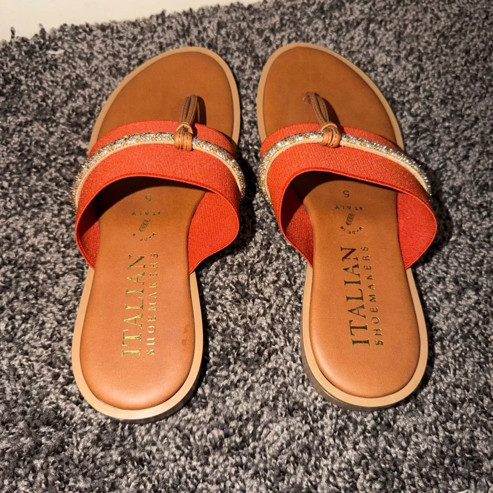 Italian Shoemakers Womens Orange Rhinestone Thong Sandals Made in Italy Size 5